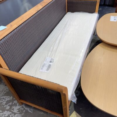 NEW ACACIA TIMBER OUTDOOR SOFA WITH WOVEN SIDES & BACK WITH IVORY SEAT CUSHION 182.9CM LONG X 64CM X 82CM