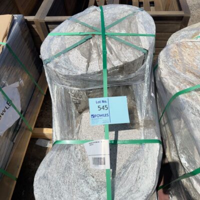GRANITE STEPPING STONES 400 - 600MM SOLD AS IS