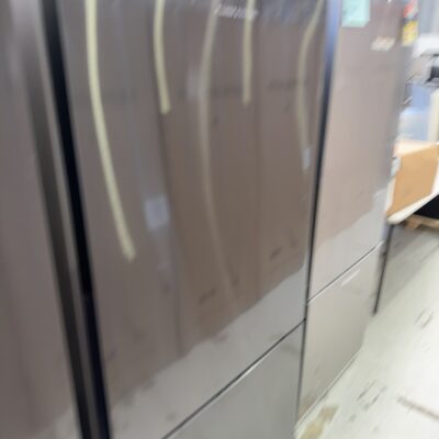 USED FISHER & PAYKEL RF522BRPB6 BLACK STAINELESS STEEL FRIDGE, BOTTOM MOUNT FREEZER, 494 LITRE,  SOLD AS IS NO WARRANTY
