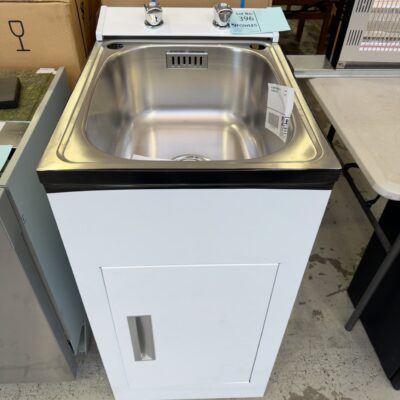 NEW LAUNDRY SLIM CABINET WITH TAPS AUSLAUND460, SOLD AS IS NEW LAUNDRY SLIM CABINET WITH TAPS AUSLAUND460, SOLD AS IS