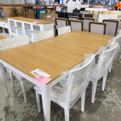 EX DISPLAY SORRENTO WHITE OAK VENEER EXTENDABLE DINING TABLE 1600-2050MM WITH NATURAL OAK TABLE TOP, WITH 6 MATCHING DINING CHAIRS, SOLD AS IS