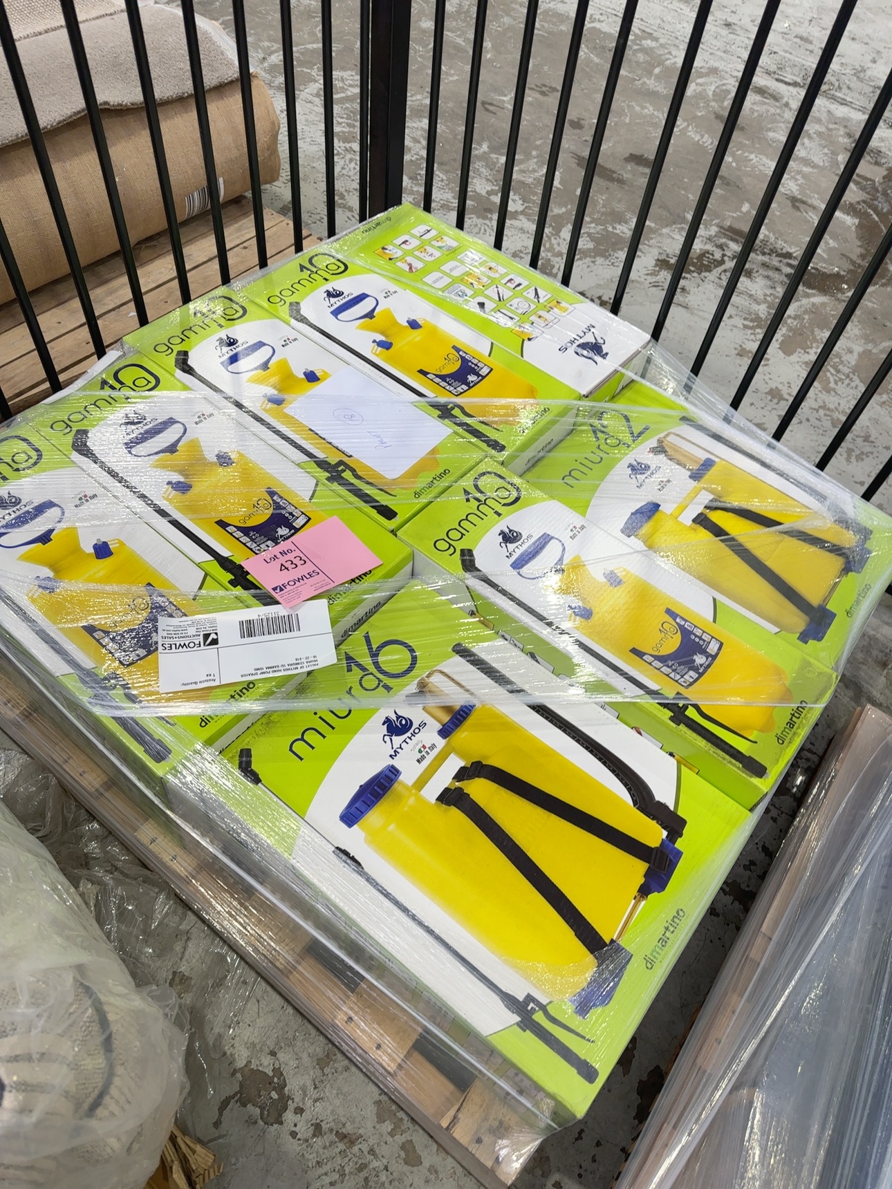 PALLET OF MYTHOS HAND PUMP SPRAYER MIURA 12/MIURA 16/ GAMMA 10 MD 10-22-018 PALLET OF MYTHOS HAND PUMP SPRAYER MIURA 12/MIURA 16/ GAMMA 10 MD 10-22-018