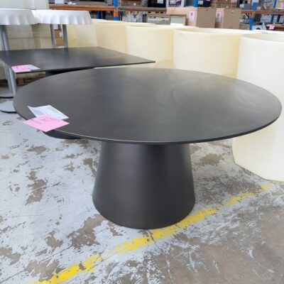 EX EVENT HIRE - DESIGNER SERRALUNGA MADE IN ITALY ROUND 1390MM DINING TABLE - GUNMETAL LAQUER FINISH $6000 RETAIL, SOLD AS IS EX EVENT HIRE - DESIGNER SERRALUNGA MADE IN ITALY ROUND 1390MM DINING TABLE - GUNMETAL LAQUER FINISH $6000 RETAIL, SOLD AS IS