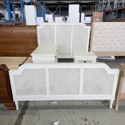 NEW WHITE RATTAN FRENCH PROVINCIAL QUEEN SIZE BEDFRAME AU0738 NEW WHITE RATTAN FRENCH PROVINCIAL QUEEN SIZE BEDFRAME AU0738