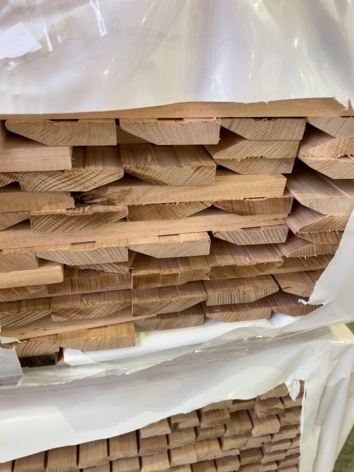 85X19 TAS OAK KD HARDWOOD SPLAYED ARCHITRAVES SHORTS 85X19 TAS OAK KD HARDWOOD SPLAYED ARCHITRAVES SHORTS