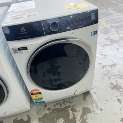 ELECTROLUX EWF1041R9WB 10KG FRONT LOAD WASHING MACHINE WIHT AUTODOSE, WIFI ENABLED WITH 5 STAR ENERGY & 4.5 WATER, WOOL CERTIFIED, INVERTER MOTOR WITH 12 MONTH WARRANTY