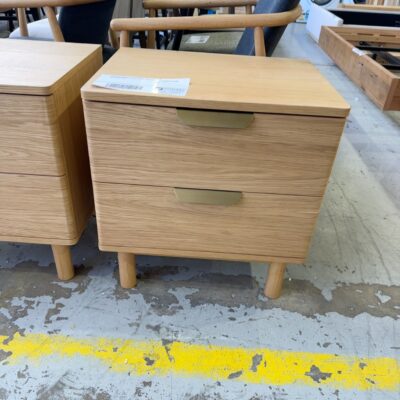 EX DISPLAY NOOSA BEDSIDE TABLE, AMERICAN OAK, SOLD AS IS EX DISPLAY NOOSA BEDSIDE TABLE, AMERICAN OAK, SOLD AS IS