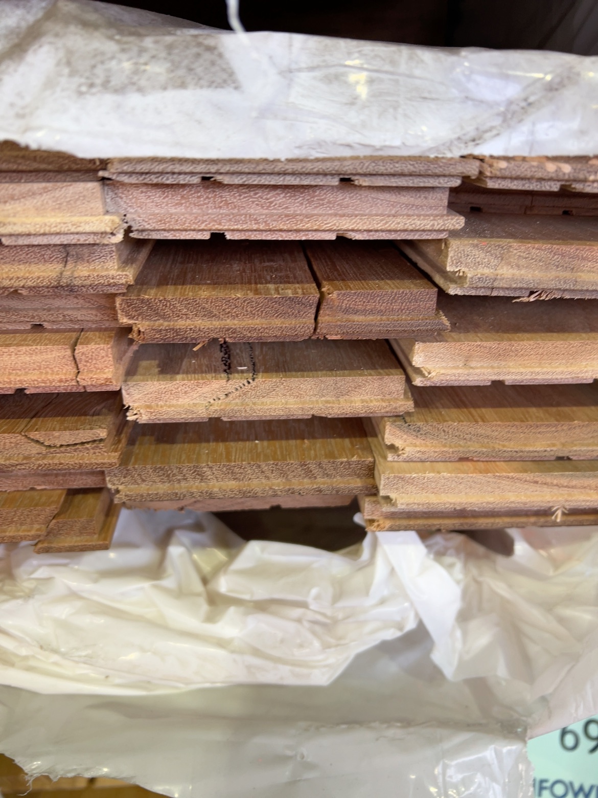 85X14 SPOTTED GUM COVER GRADE OVERLAY FLOORING 85X14 SPOTTED GUM COVER GRADE OVERLAY FLOORING