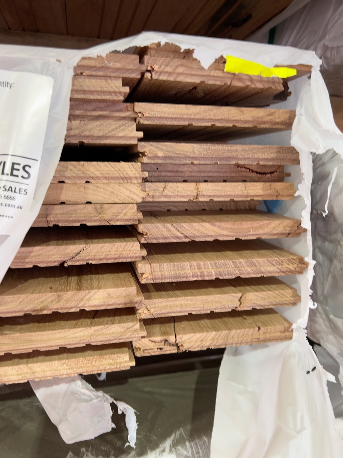 130X14 NEW ENGLAND BLACKBUTT COVER GRADE OVERLAY FLOORING 130X14 NEW ENGLAND BLACKBUTT COVER GRADE OVERLAY FLOORING