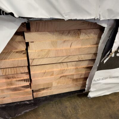 285X33 AUS OAK LAM KD HARDWOOD STAIR TREADS-27/1.2 5/1.1 5/1.0 1/0.9