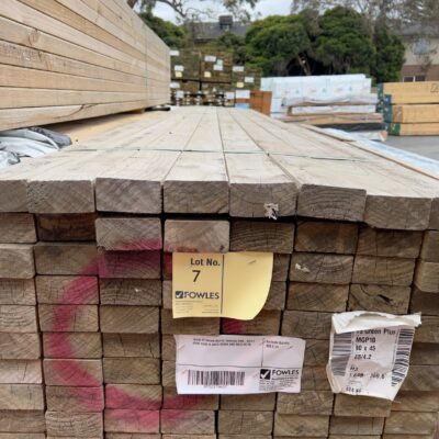 90X45 T3 GREEN MGP10 TREATED PINE-88/4.2 (THIS PACK IS AGED STOCK AND SOLD AS IS) 90X45 T3 GREEN MGP10 TREATED PINE-88/4.2 (THIS PACK IS AGED STOCK AND SOLD AS IS)