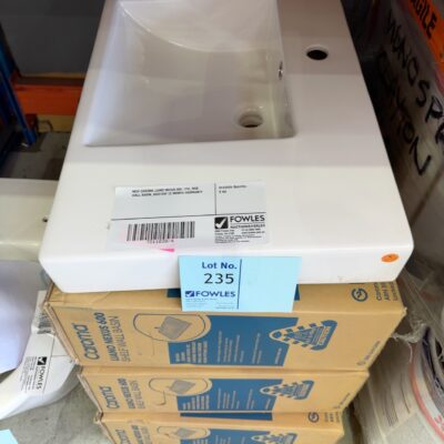 NEW CAROMA LIANO NEXUS 600, 1TH, RHS WALL BASIN, 665315W 12 MONTH WARRANTY