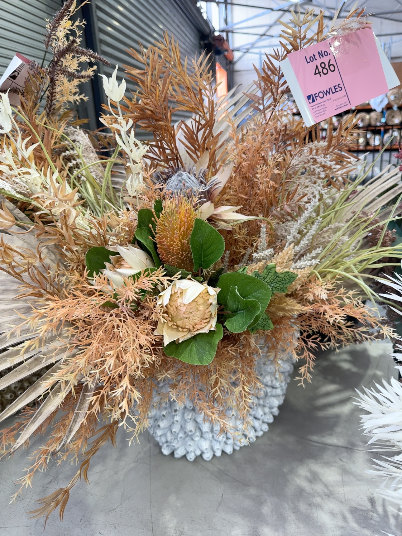 EX STAGING - FAUX FLOWER ARRANGEMENT, SOLD AS IS EX STAGING - FAUX FLOWER ARRANGEMENT, SOLD AS IS