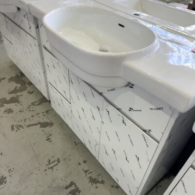 NEW 1000MM WHITE GLOSS VANITY, WITH WHITE CERAMIC TOP VPB1000-144