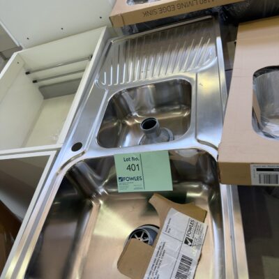 NEW TISIRA LIVING EDGE 1080MM SINK, 1.5 BOWL, LEFT HAND BOWLS & RIGHT DRAINER, S/STEEL, 39842 TSE1081R, 12 MONTH WARRANTY NEW TISIRA LIVING EDGE 1080MM SINK, 1.5 BOWL, LEFT HAND BOWLS & RIGHT DRAINER, S/STEEL, 39842 TSE1081R, 12 MONTH WARRANTY