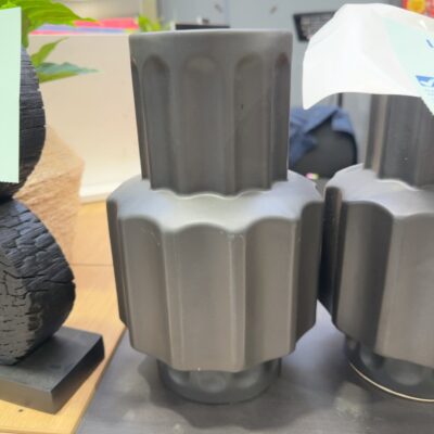 FURNITURE RETAILER CLOSURE - SMALL BLACK VASE, SOLD AS IS FURNITURE RETAILER CLOSURE - SMALL BLACK VASE, SOLD AS IS