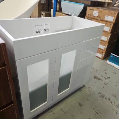 EX DISPLAY 900MM GLOSS WHITE VANITY BASE WITH GLASS DOORS, NO TOP SUPPLIED, SOLD AS IS EX DISPLAY 900MM GLOSS WHITE VANITY BASE WITH GLASS DOORS, NO TOP SUPPLIED, SOLD AS IS