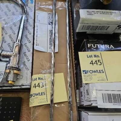 NEW 600 CHROME DOUBLE TOWEL RAIL, SOLD AS IS NEW 600 CHROME DOUBLE TOWEL RAIL, SOLD AS IS