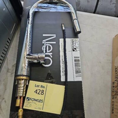 NEW NERO DOLCE PULL OUT KITCHEN MIXER WITH VEGIE SPRAYER, CHROME, YSW5810-90C SOLD AS IS