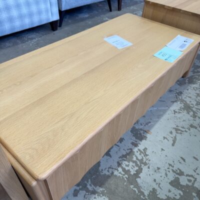 FURNITURE RETAILER CLOSURE - BOND OAK FLUTED COFFEE TABLE RRP$1399 SOLD AS IS FURNITURE RETAILER CLOSURE - BOND OAK FLUTED COFFEE TABLE RRP$1399 SOLD AS IS