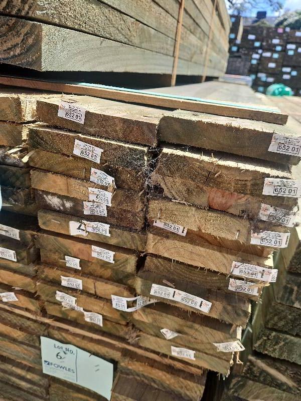 150X25 SAWN TREATED PINE PLINTH BOARDS-84/4.8 150X25 SAWN TREATED PINE PLINTH BOARDS-84/4.8