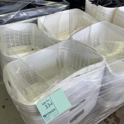 PALLET OF HIP HUGGER LAUNDRY BASKETS, WHITE PALLET OF HIP HUGGER LAUNDRY BASKETS, WHITE