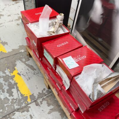 PALLET OF BULK WOMENS GUESS SHOES, SIZES 8 & 8.5, ASSORTED DESIGNS - QTY OF 22, SOLD AS IS PALLET OF BULK WOMENS GUESS SHOES, SIZES 8 & 8.5, ASSORTED DESIGNS - QTY OF 22, SOLD AS IS