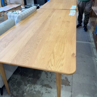 FURNITURE RETAILER CLOSURE - 1800MM X 900MM NATURAL OAK DINING TABLE WITH CURVED ENDS, SOLD AS IS FURNITURE RETAILER CLOSURE - 1800MM X 900MM NATURAL OAK DINING TABLE WITH CURVED ENDS, SOLD AS IS