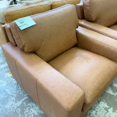 FURNITURE RETAILER CLOSURE - LUXE SOFAS TAN LEATHER ARMCHAIR RRP$1899 SOLD AS IS FURNITURE RETAILER CLOSURE - LUXE SOFAS TAN LEATHER ARMCHAIR RRP$1899 SOLD AS IS
