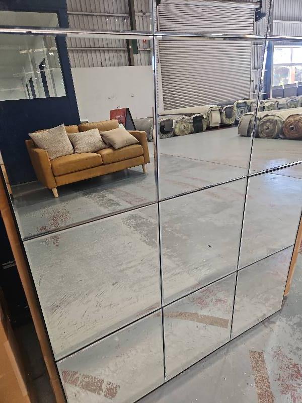 NEW DESIGNER MIRROR- M226- 760MM x 1020MM NEW DESIGNER MIRROR- M226- 760MM x 1020MM