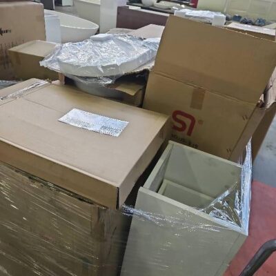 PALLET OF TOILET SEATS PALLET OF TOILET SEATS