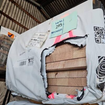 600X33 TAS OAK LAM KD HARDWOOD BENCHTOPS-12/2.4