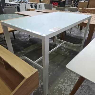 EX STAGING, WHITE RECTANGLE OUTDOOR BAR TABLE WITH WHITE GLASS TOP SOLD AT IS