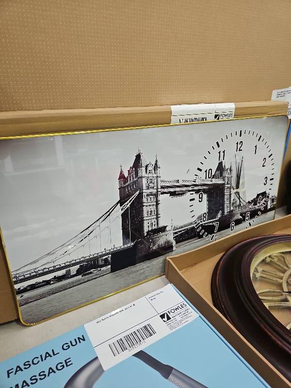 NEW RECTANGLE DECORATIVE WALL CLOCK. SOLD AS IS NEW RECTANGLE DECORATIVE WALL CLOCK. SOLD AS IS