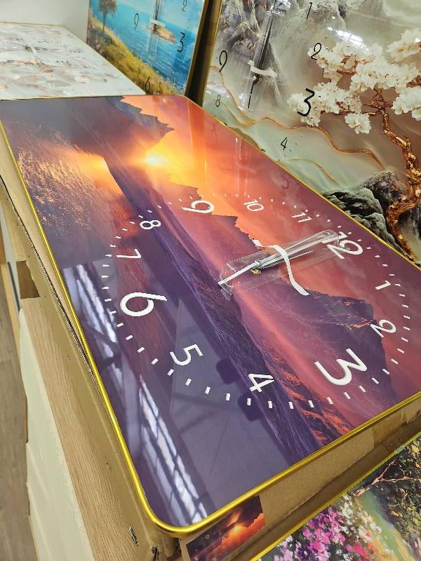 NEW RECTANGLE DECORATIVE WALL CLOCK. SOLD AS IS NEW RECTANGLE DECORATIVE WALL CLOCK. SOLD AS IS