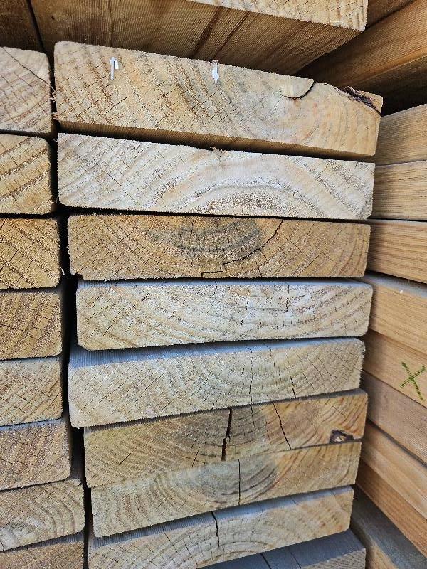 240X45 T3 GREEN MGP10 TREATED PINE-24/5.4 240X45 T3 GREEN MGP10 TREATED PINE-24/5.4