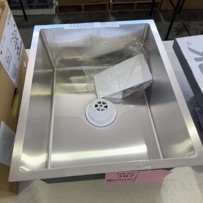 NEW CORA ABOVE/UNDERMOUNT SINK 540MM X 440MM S/STEEL PR504ON-A-215 NEW CORA ABOVE/UNDERMOUNT SINK 540MM X 440MM S/STEEL PR504ON-A-215