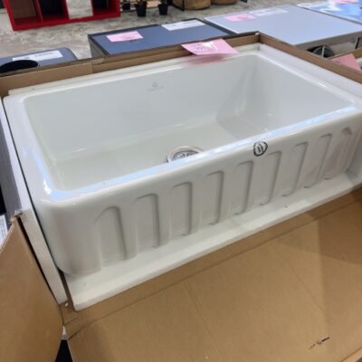 NEW ABEY CHAMBORD LOUIS-2W LARGE SINGLE BOWL FIRECLAY FARMHOUSE SINK, FLUTED EDGE, 795MM LONG X 480MM WIDE X 220MM DEEP RRP$2625