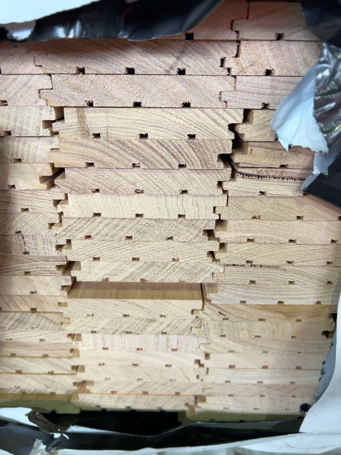 85X14 AUSTRALIAN CHESTNUT FEATURE GRADE OVERLAY FLOORING- 85X14 AUSTRALIAN CHESTNUT FEATURE GRADE OVERLAY FLOORING-