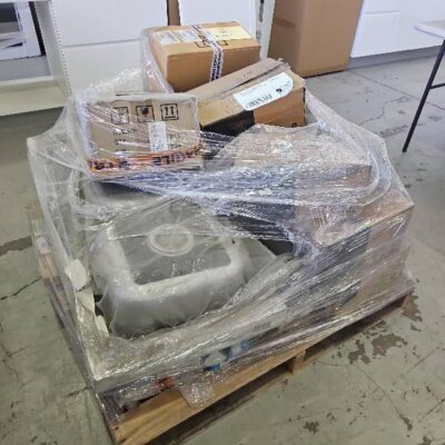 PALLET OF ASSORTED PLUMBING GOODS INCLUDES KITCHEN SINK, SINK MIXERS, LEVER SETS ETC SOLD AS IS
