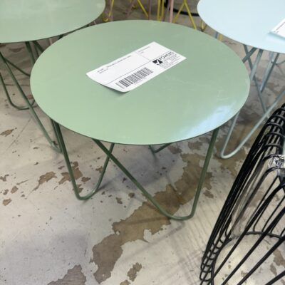 EX HIRE - GREEN METAL ROUND SIDE TABLE, SOLD AS IS
