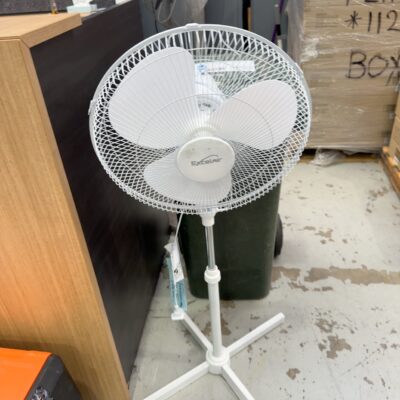 EX DISPLAY WHITE PEDESTAL FAN NO WARRANTY, SOLD AS IS