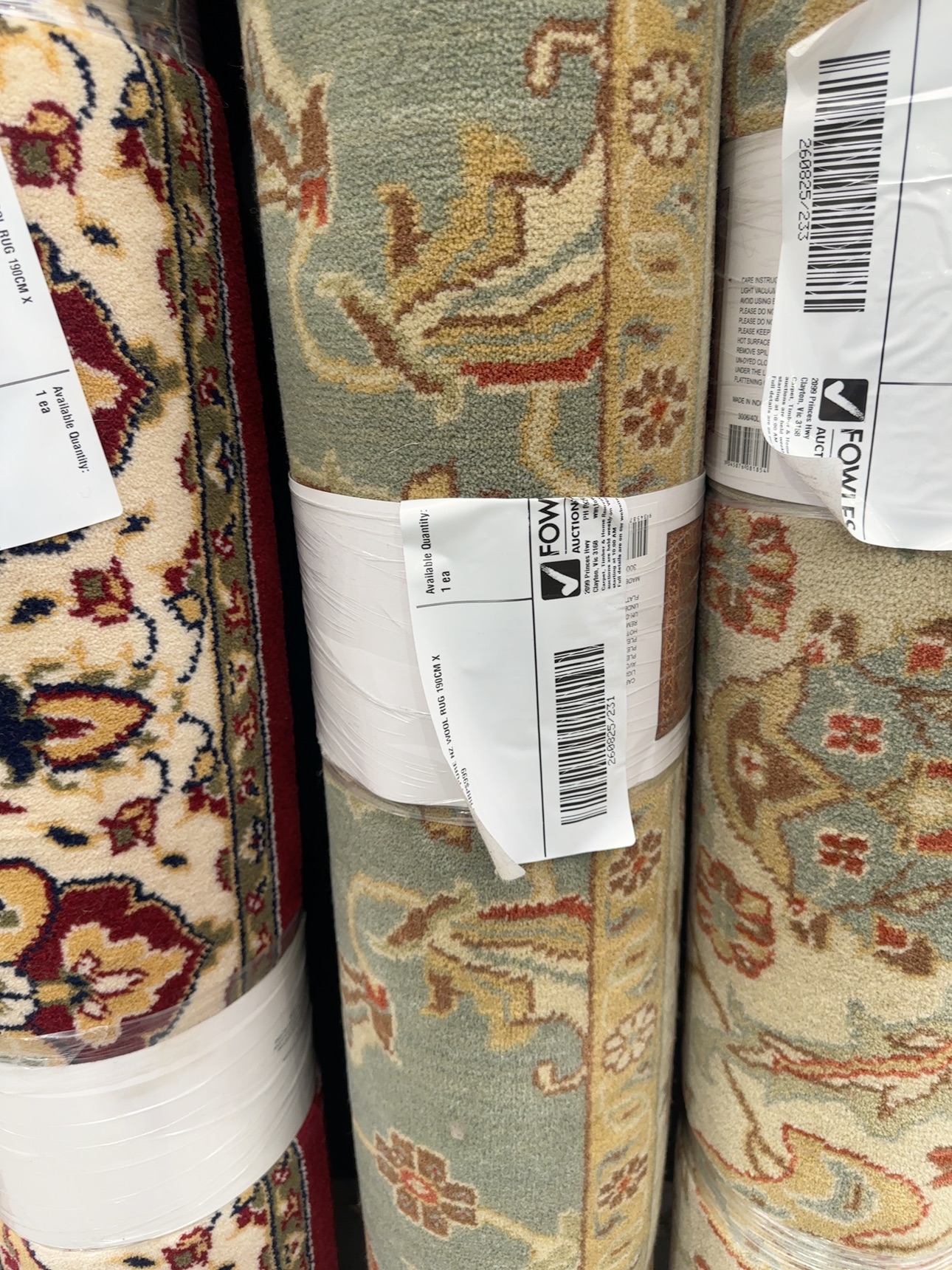 BRAND NEW PURE NZ WOOL RUG 190CM X 280CM RRP$999 BRAND NEW PURE NZ WOOL RUG 190CM X 280CM RRP$999