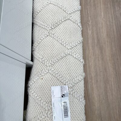 EX HIRE- CREAM LOOP RUG, SOLD AS IS EX HIRE- CREAM LOOP RUG, SOLD AS IS