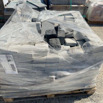 PALLET OF MIXED PAVERS