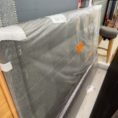 EX DISPLAY HOWARD KING SIZE DARK GREY UPHOLSTERED BEDHEAD ONLY, SOLD AS IS EX DISPLAY HOWARD KING SIZE DARK GREY UPHOLSTERED BEDHEAD ONLY, SOLD AS IS