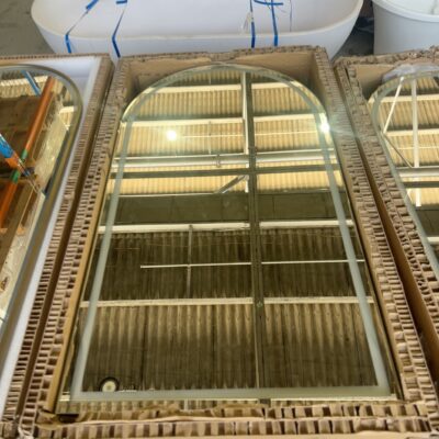 NEW AULIC CANTERBURY ARCH LED CARITA SHAVING CABINET 500MM X 900MM X 150MM RRP$650, LSCCAN-500-CR