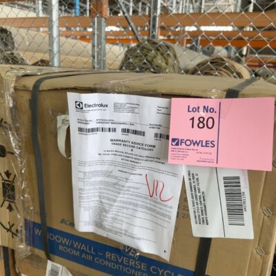 KELVINATOR KWH27HRF 2.7KW/2.45KW WINDOW OR WALL REVERSE CYCLE AIR CONDITIONER, 24 HOUR TIMER, REMOTE CONTROL, DUST FILTER, 12 MONTH WARRANTY RRP$799