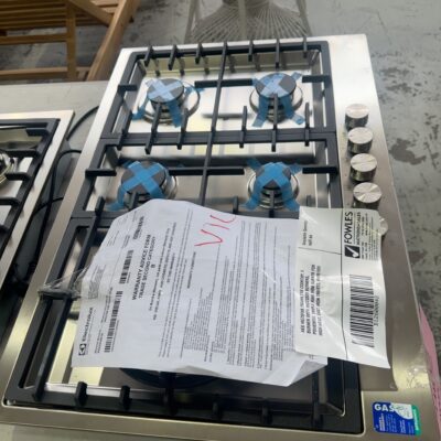 AEG HG75FXB 750MM GAS COOKTOP, 5 BURNER WITH RECESSED BURNERS, POWERFUL TRIPLE RING WOK BURNER FOR HIGH HEAT, CAST IRON TRIVETS, RRP$1999