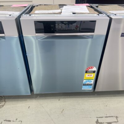 AEG 600MM DISHWASHER FFE73600PM S/STEEL, WITH 8 PROGRAMS, MAXIFLEX CUTLERY DRAWER & PROCLEAN SATELLITE SPRAY ARM, 15 PLACE SETTINGS RRP$1899, 24 MONTH WARRANTY AEG 600MM DISHWASHER FFE73600PM S/STEEL, WITH 8 PROGRAMS, MAXIFLEX CUTLERY DRAWER & PROCLEAN SATELLITE SPRAY ARM, 15 PLACE SETTINGS RRP$1899, 24 MONTH WARRANTY